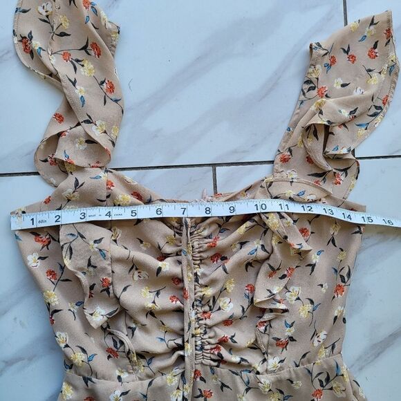 J.O.A. Besk Beige Floral Pring Ruffled Mini Dress - Picture 8 of 9